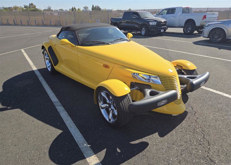 Used 2002 Chrysler Prowler RWD image 2