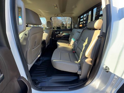 Used 2015 GMC Sierra 2500 SLT w/ Duramax Plus Package image 17