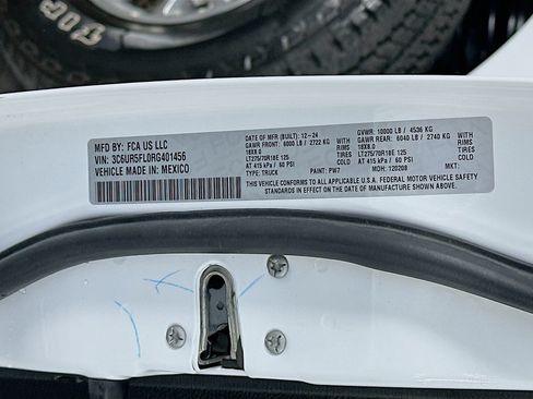 Used 2024 RAM 2500 Laramie w/ Safety Group AWD/4WD image 36
