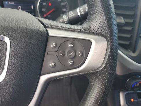 Certified 2023 GMC Acadia SLE w/ Driver Convenience Package image 26