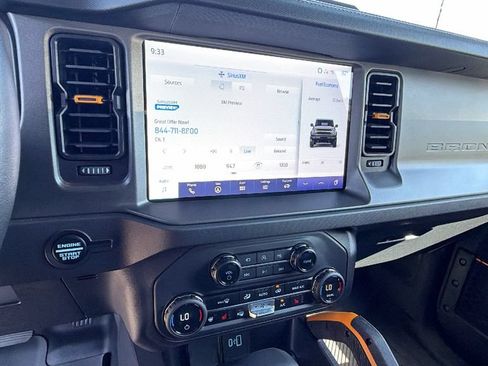 Used 2024 Ford Bronco Badlands AWD/4WD image 25