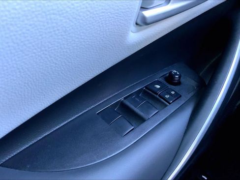 Used 2024 Toyota Corolla SE FWD image 35