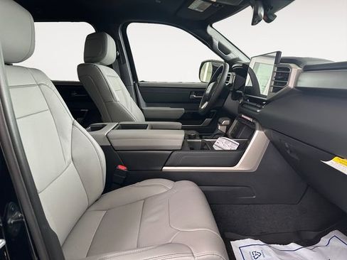 New 2026 Toyota Tundra Limited AWD/4WD image 15