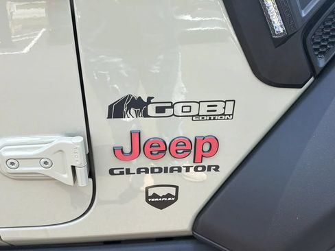 Used 2020 Jeep Gladiator Sport w/ Quick Order Package 24S AWD/4WD image 19