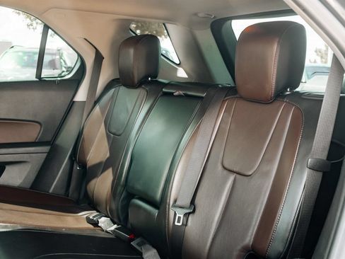 Used 2015 Chevrolet Equinox LT w/ Chrome Appearance Package FWD image 39