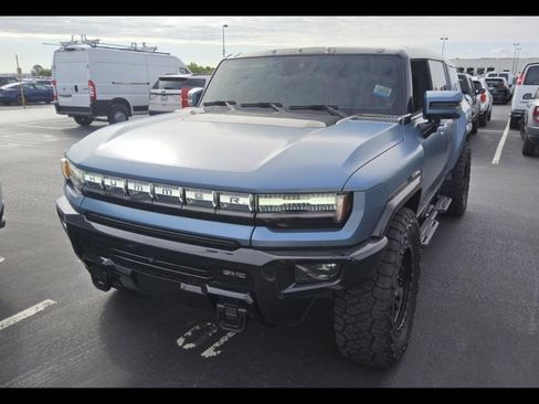 Used 2024 GMC Hummer EV 3X w/ Omega Edition AWD/4WD image 3