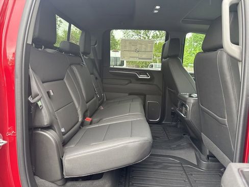 New 2025 GMC Sierra 2500 SLT w/ SLT Premium Package AWD/4WD image 12