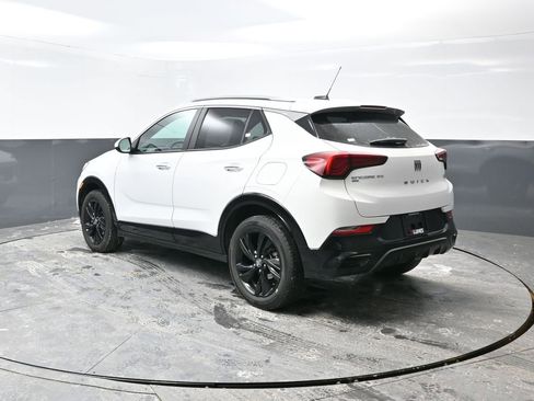 Used 2024 Buick Encore GX Sport Touring image 12