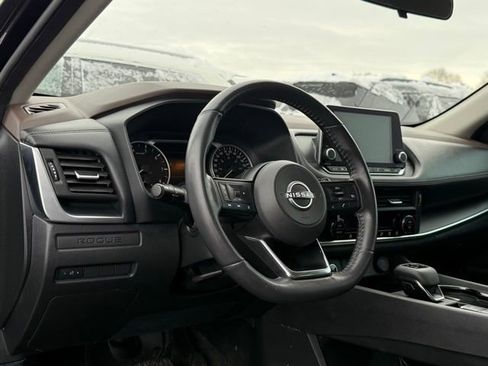 Used 2022 Nissan Rogue S image 13