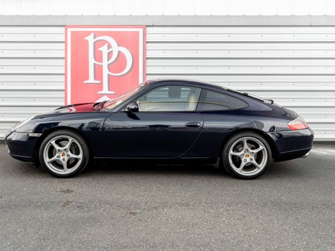 Used 1999 Porsche 911 Carrera 4 image 32