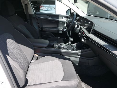 Used 2025 Kia K5 LXS FWD image 25