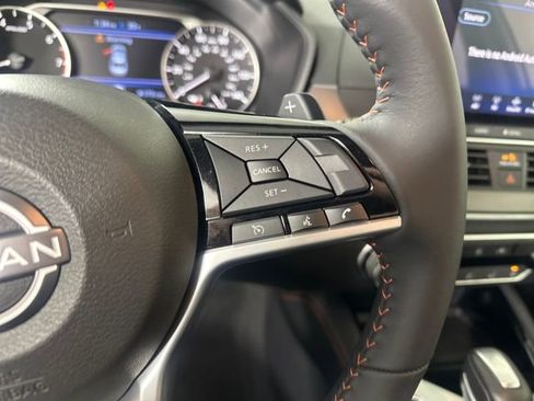 Certified 2025 Nissan Altima 2.5 SR image 16