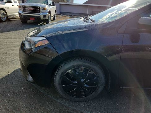 Used 2015 Toyota Corolla LE image 10