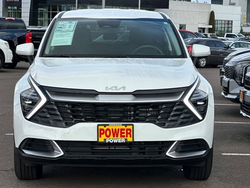 Certified 2025 Kia Sportage LX image 9