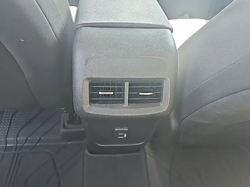 Used 2022 Chevrolet Equinox LS w/ LPO, Floor Liner Package image 15