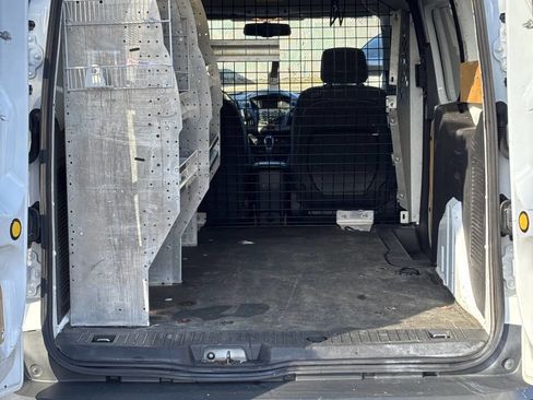 Used 2015 Ford Transit Connect XLT image 11