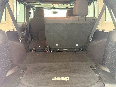 Used 2017 Jeep Wrangler Unlimited Sport w/ Quick Order Package 24S AWD/4WD image 21