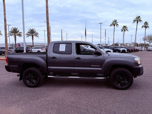 Used 2015 Toyota Tacoma PreRunner image 7