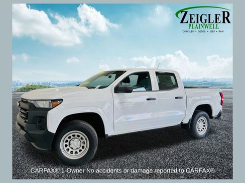 Used 2023 Chevrolet Colorado W/T image 1