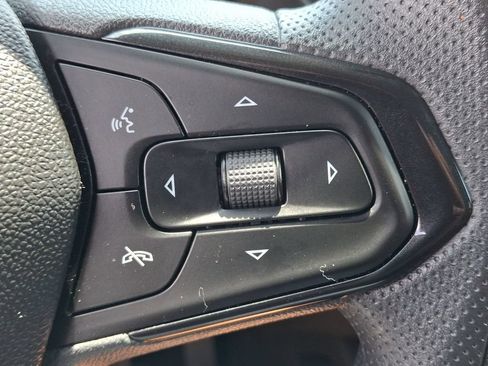 Used 2023 Chevrolet TrailBlazer LT FWD image 26