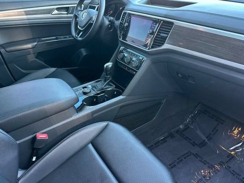 Used 2018 Volkswagen Atlas SEL AWD/4WD image 19