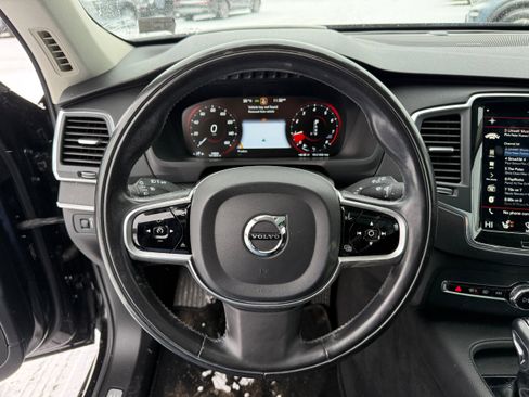 Used 2020 Volvo XC90 T6 Momentum image 14