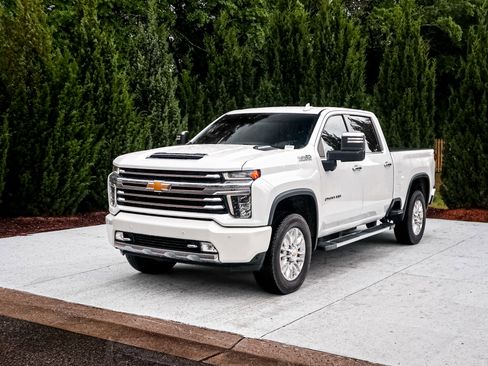 Used 2022 Chevrolet Silverado 2500 High Country w/ Safety Package II AWD/4WD image 5