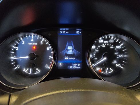 Used 2019 Nissan Rogue SV FWD image 23