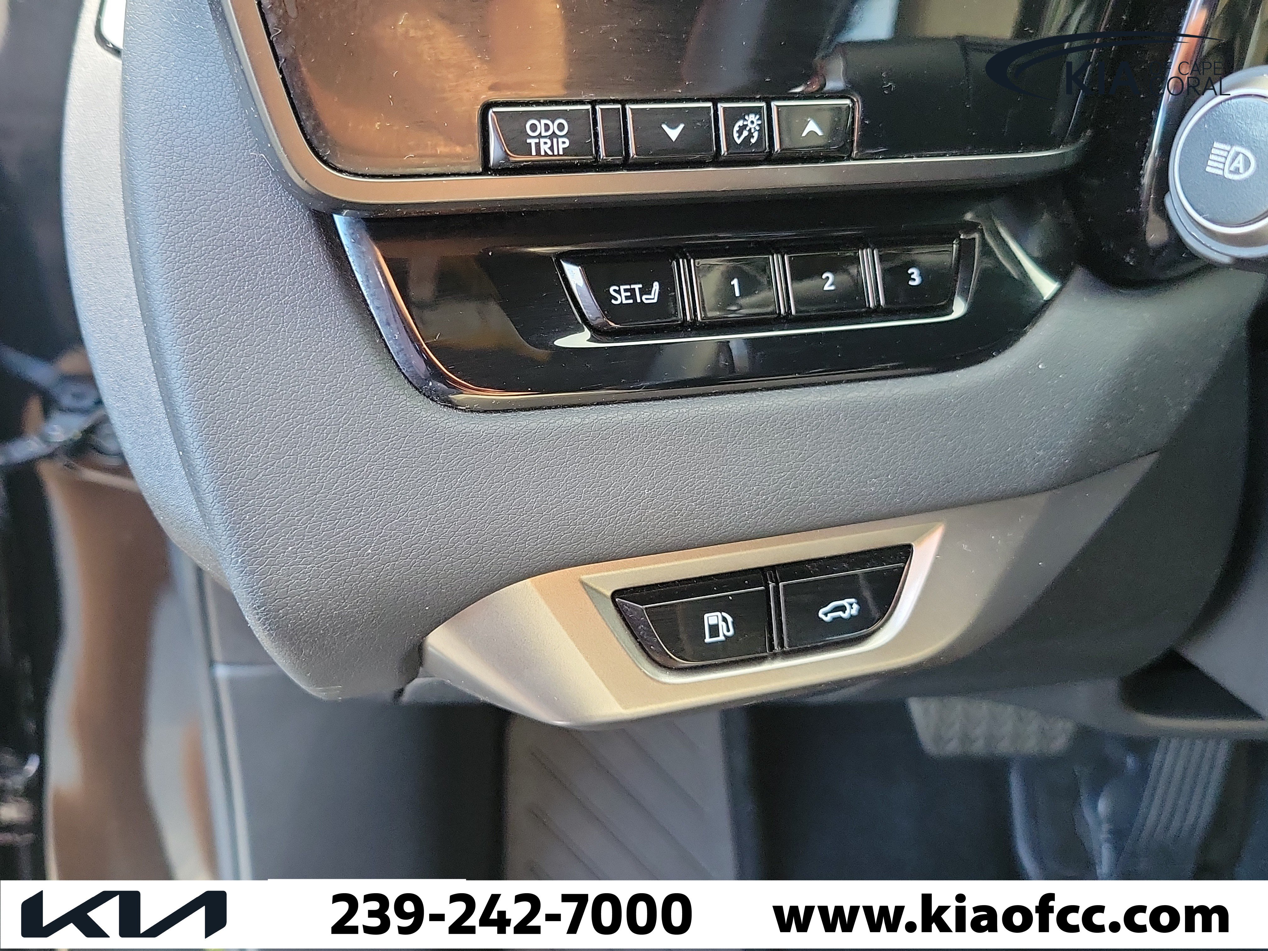 Used 2024 Lexus RX 350 Premium w/ Accessory Package (Z1) FWD image 26