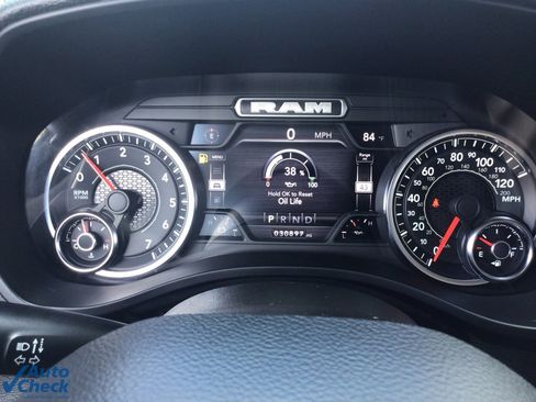 Used 2022 RAM 1500 Laramie image 25