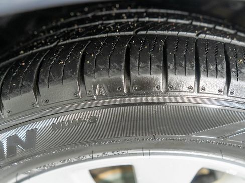 Used 2017 Subaru Legacy 2.5i Premium image 25