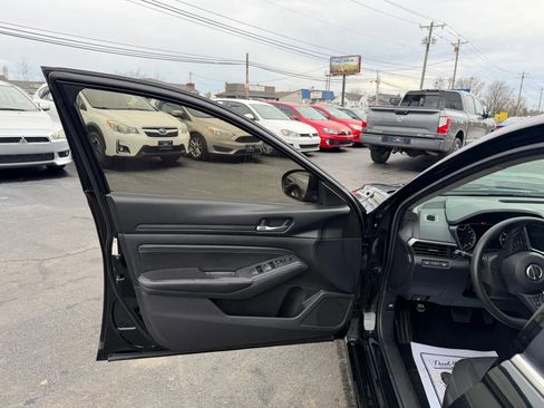 Used 2019 Nissan Altima 2.5 S FWD image 30