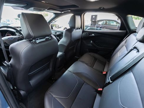 Used 2018 Ford Focus ST w/ Equipment Group 402A FWD image 30