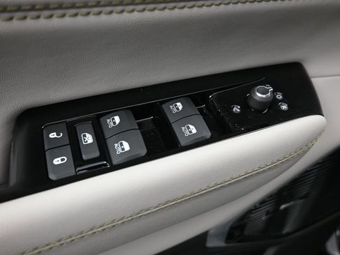 New 2026 Jeep Grand Wagoneer Limited AWD/4WD image 13