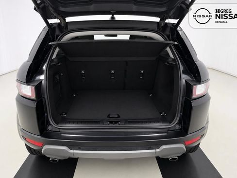 Used 2018 Land Rover Range Rover Evoque SE AWD/4WD image 12