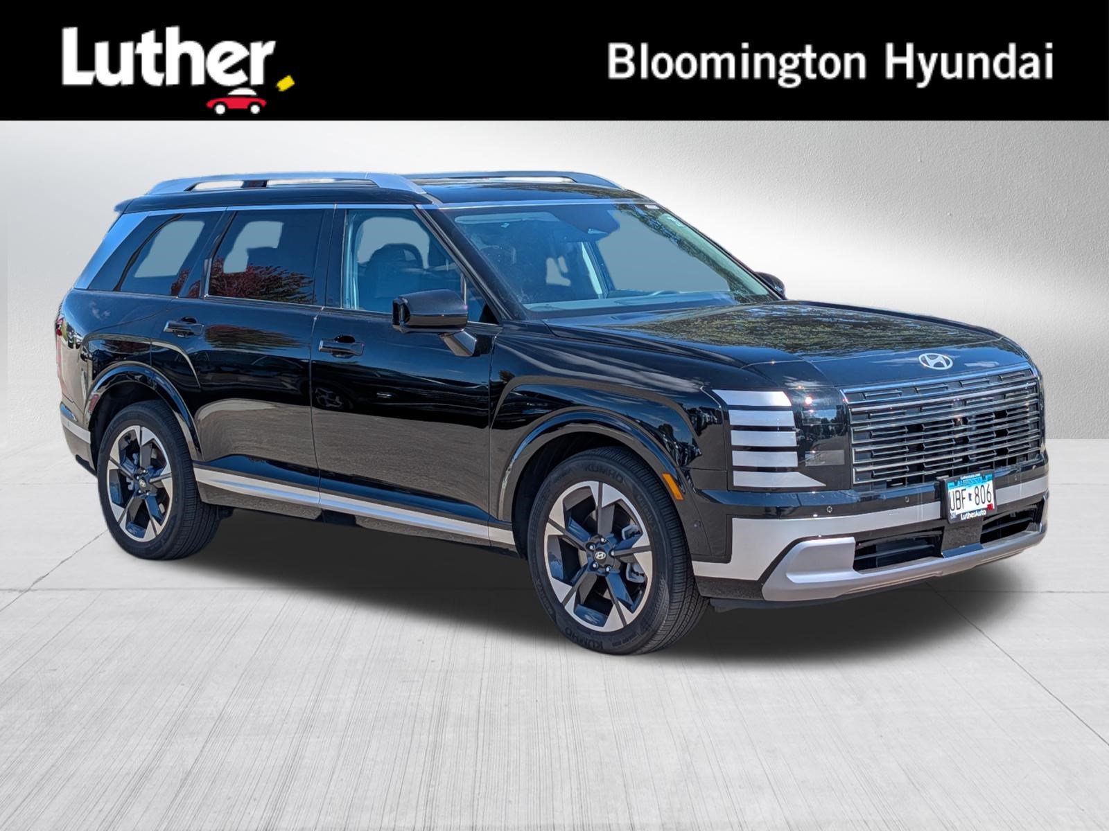 Certified 2026 Hyundai Palisade Limited AWD/4WD image 1