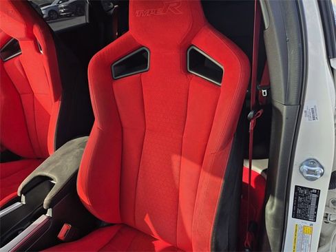 Used 2023 Honda Civic Type R image 18