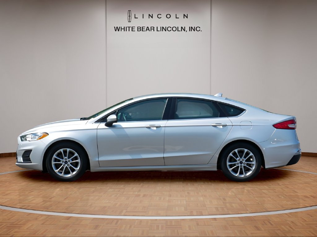 Used 2019 Ford Fusion SE FWD image 8
