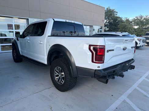 Used 2017 Ford F150 Raptor w/ Equipment Group 802A Luxury AWD/4WD image 6