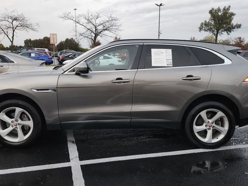 Used 2020 Jaguar F-PACE Premium image 8