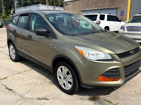 Used 2013 Ford Escape S image 3