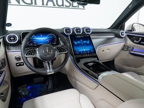 New 2026 Mercedes-Benz GLC 300 4MATIC image 16