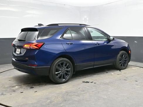 Used 2023 Chevrolet Equinox RS image 7