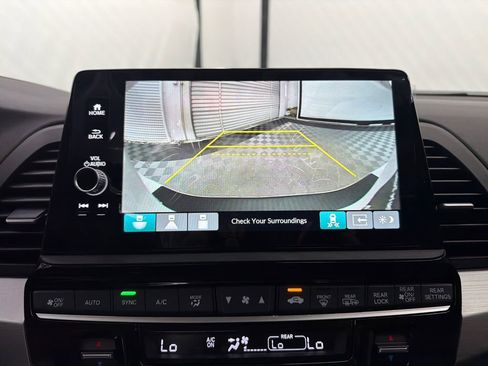 New 2026 Honda Odyssey Touring image 34