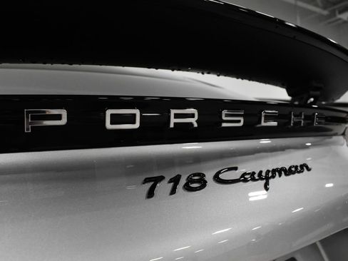 Used 2025 Porsche 718 Cayman RWD image 13