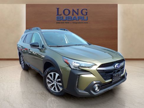 Certified 2025 Subaru Outback Premium AWD/4WD image 5