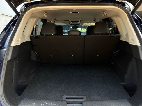Used 2026 Nissan Rogue SL FWD image 13