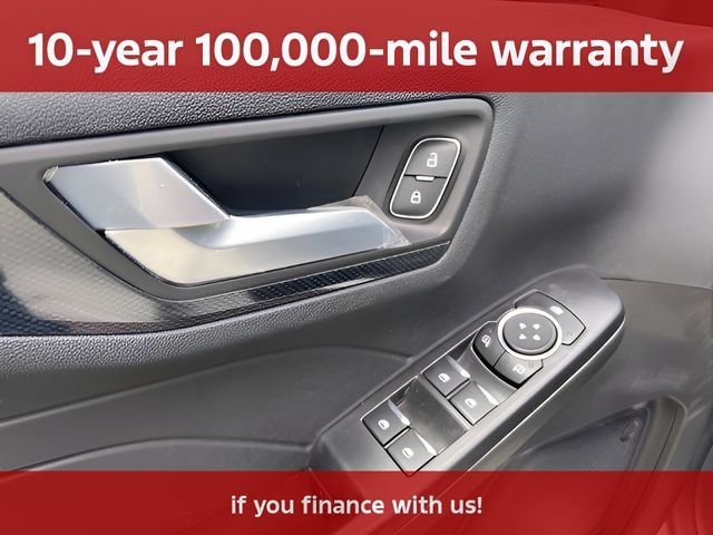 Used 2024 Ford Escape ST-Line w/ Tech Pack #1 FWD image 9