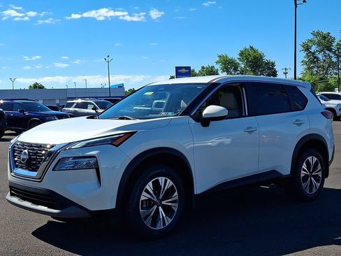 Certified 2023 Nissan Rogue SV AWD/4WD image 3
