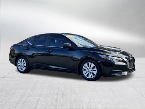 Used 2020 Nissan Sentra S image 3
